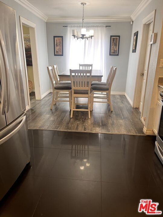 1323 W Palmer St - Photo 3 of 9