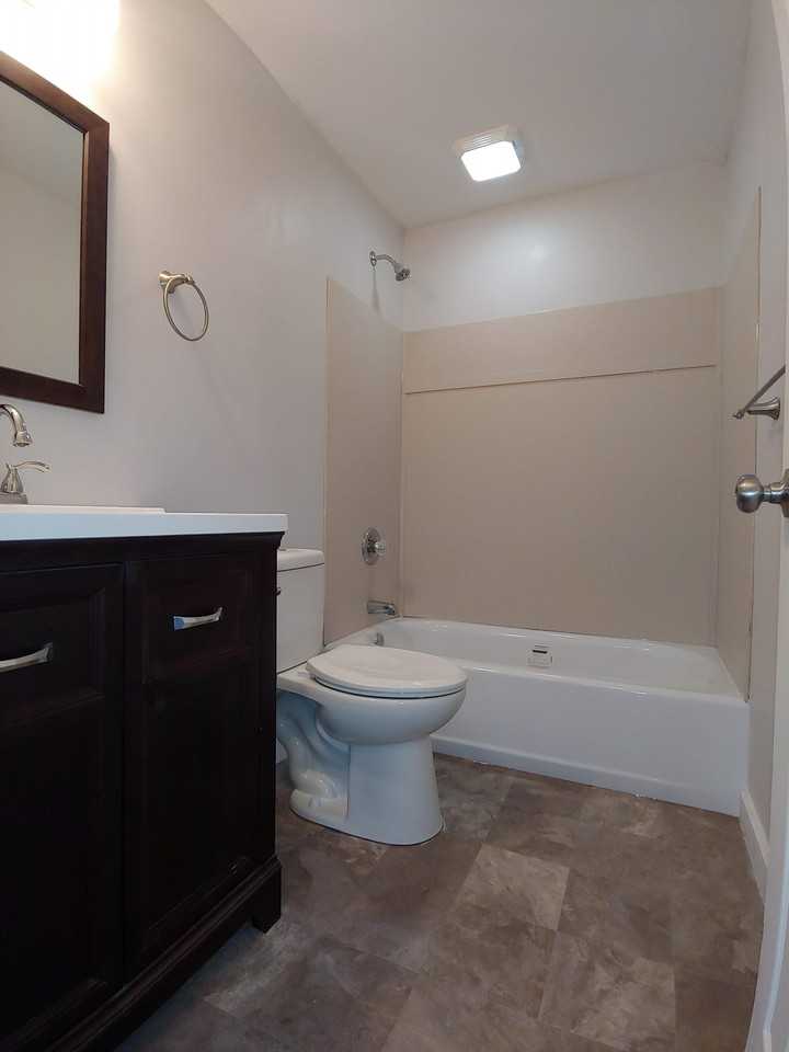 532 Vernon St #1 - Photo 6 of 45