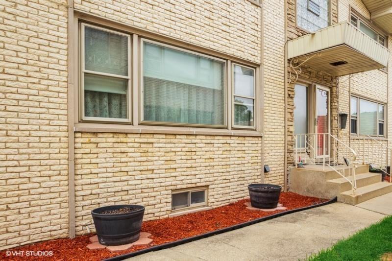 7537 W Higgins Road 1S - Photo 3 of 16