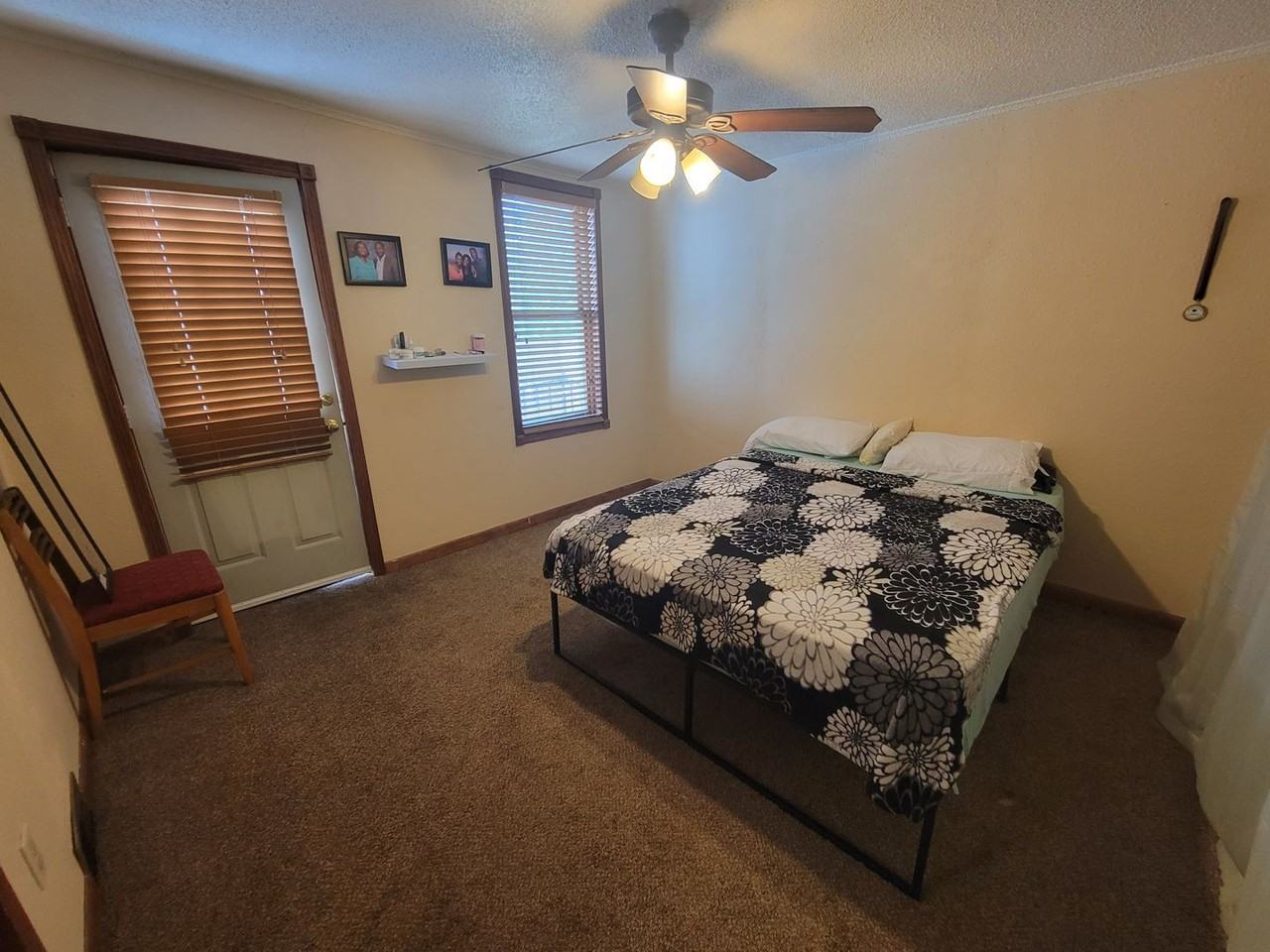 230 E 4th St #2 - Photo 6 of 13