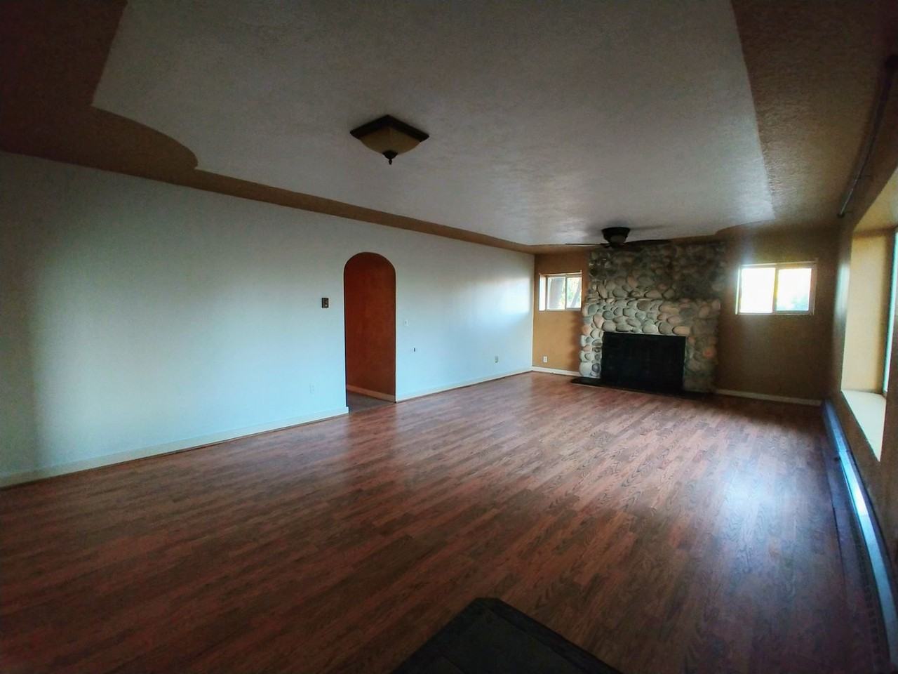 20039 Fargo Rd - Photo 3 of 18