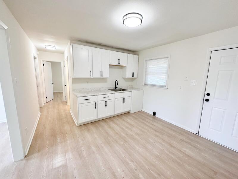 815 Dana Pl