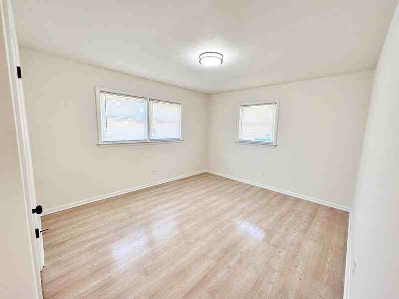 815 Dana Pl - Photo 5 of 8