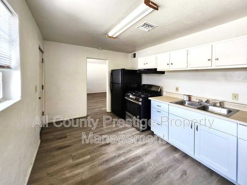 1915 E Osborn Rd #2 - Photo 4 of 13