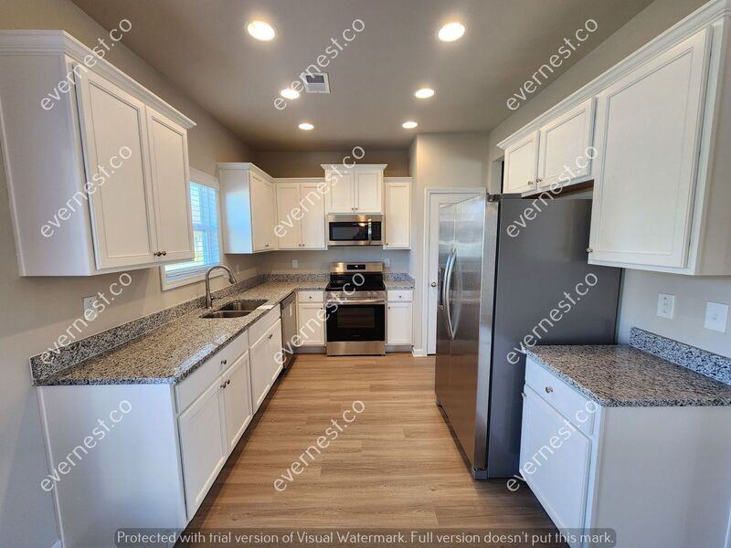 151 Culver St - Photo 2 of 21