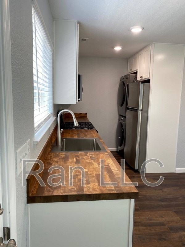 229 W Pueblo St #2 - Photo 4 of 20