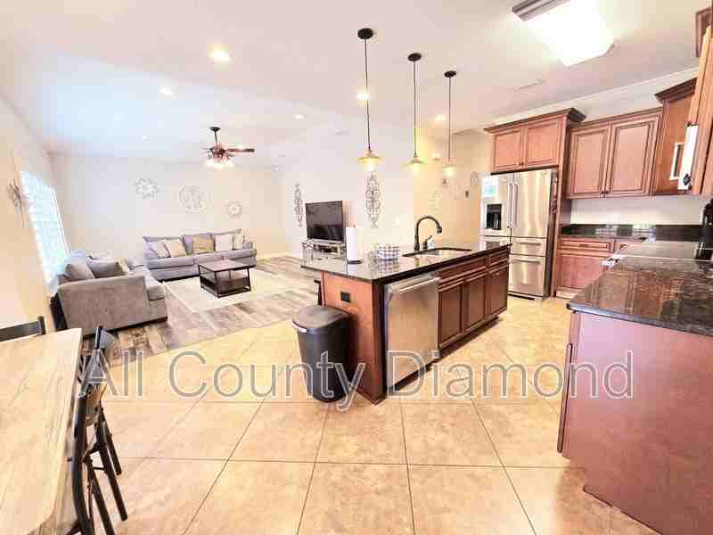 2506 Dorothy Ave - Photo 3 of 15