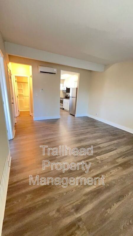 4210 Lloyd St - Photo 3 of 19