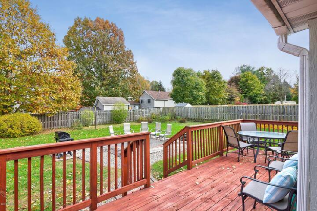 691 Anderson Ave #1 - Photo 2 of 11