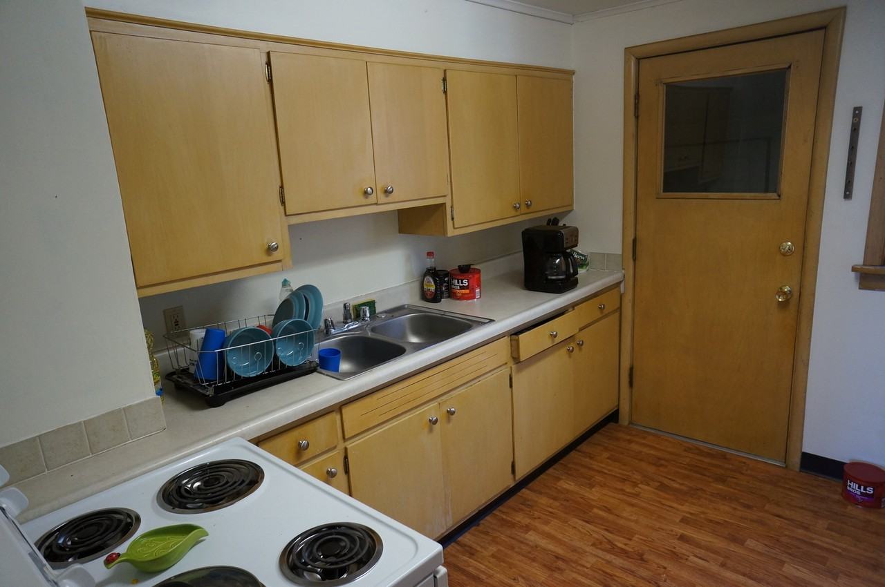 1213 - 1215 W 1st Street - Photo 3 of 30