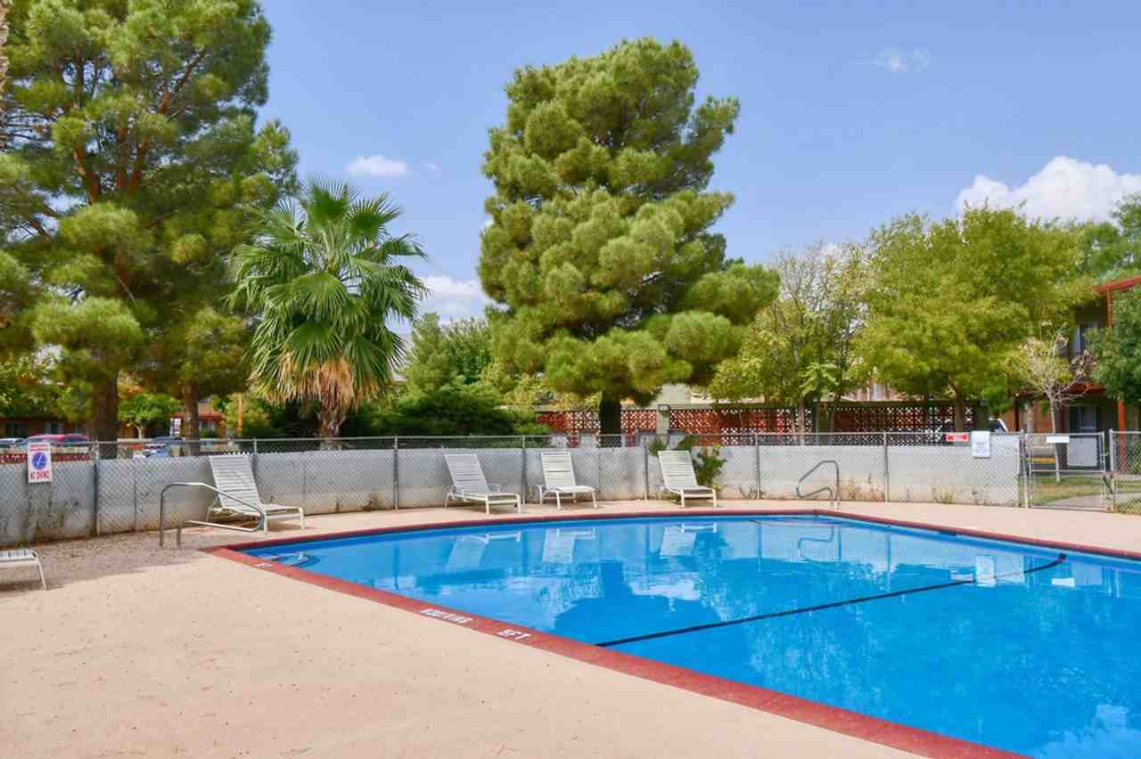 Norton Place Apts - Photo 7 of 11