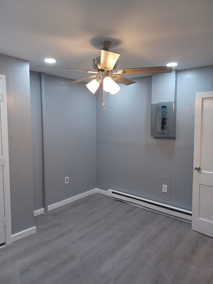 152 S Pine St #4 - Photo 5 of 10