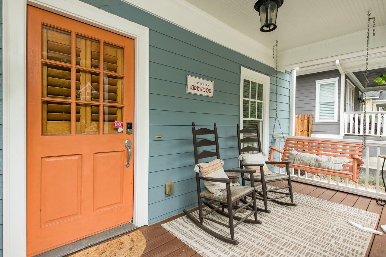 218 Locust St Ne - Photo 2 of 25