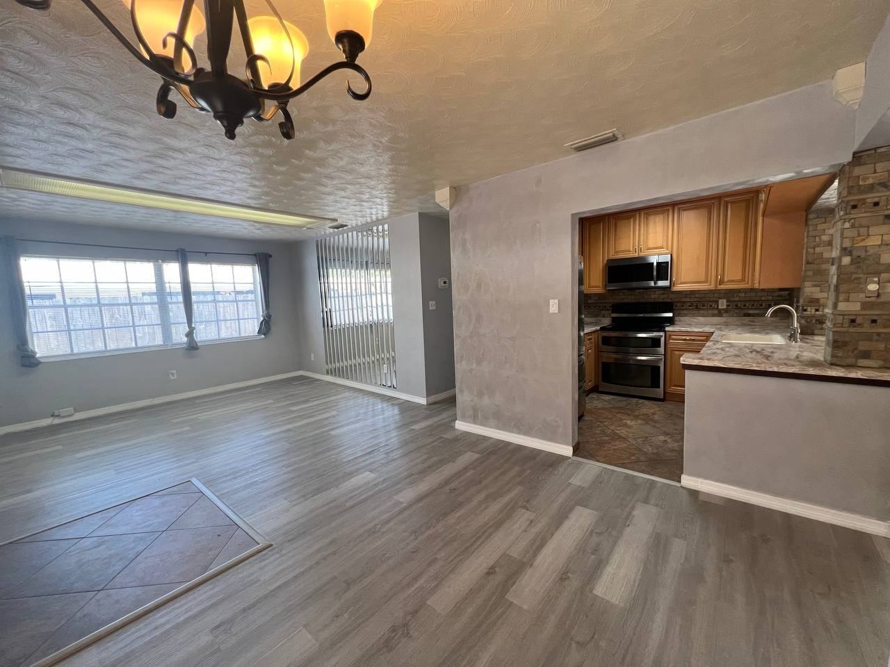 6206 S Richard Ave - Photo 5 of 31