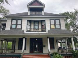 featured image of 2098 Mcfaddin St