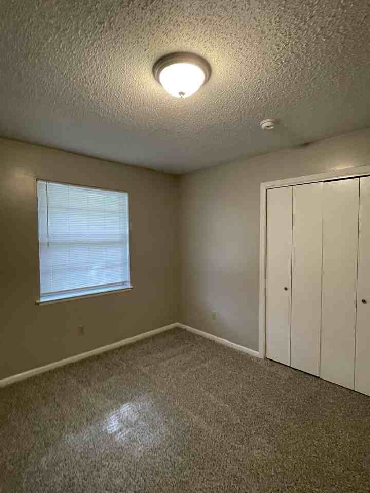 20 Hanover Dr - Photo 7 of 12