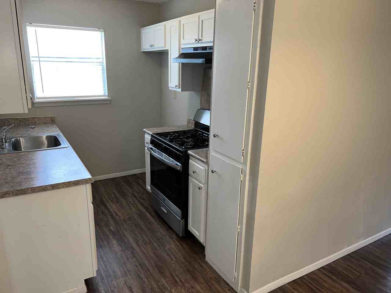 6019 Viva Max Dr - Photo 3 of 10