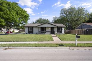 6001 Lindy Ln - Photo 1 of 1