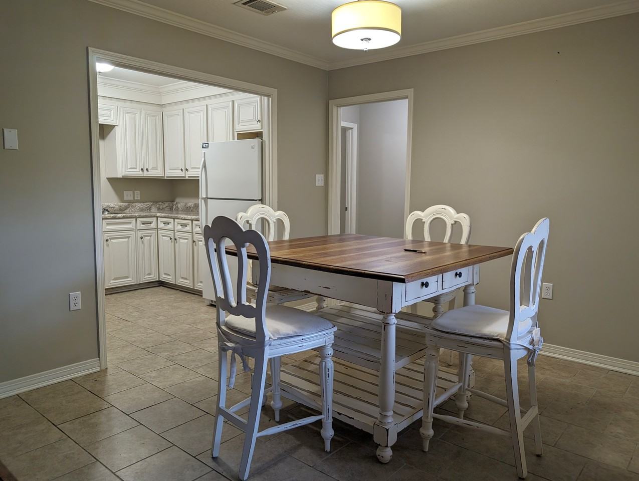 135 Brycewood Cir - Photo 3 of 20