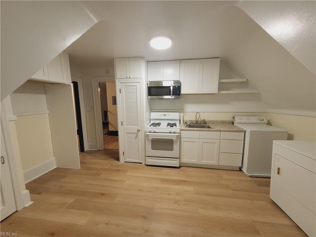 359 Broad St #3 - Photo 5 of 16