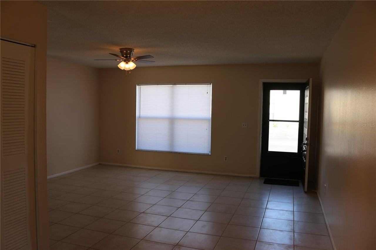 29 W Country Cove Way - Photo 3 of 9