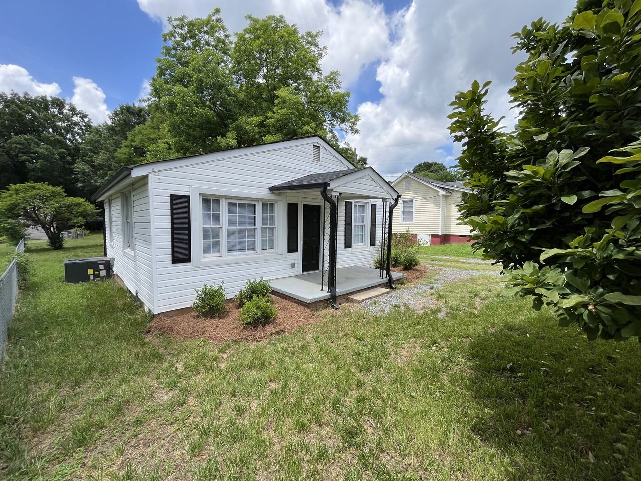 623 Central Dr Nw - Photo 2 of 31