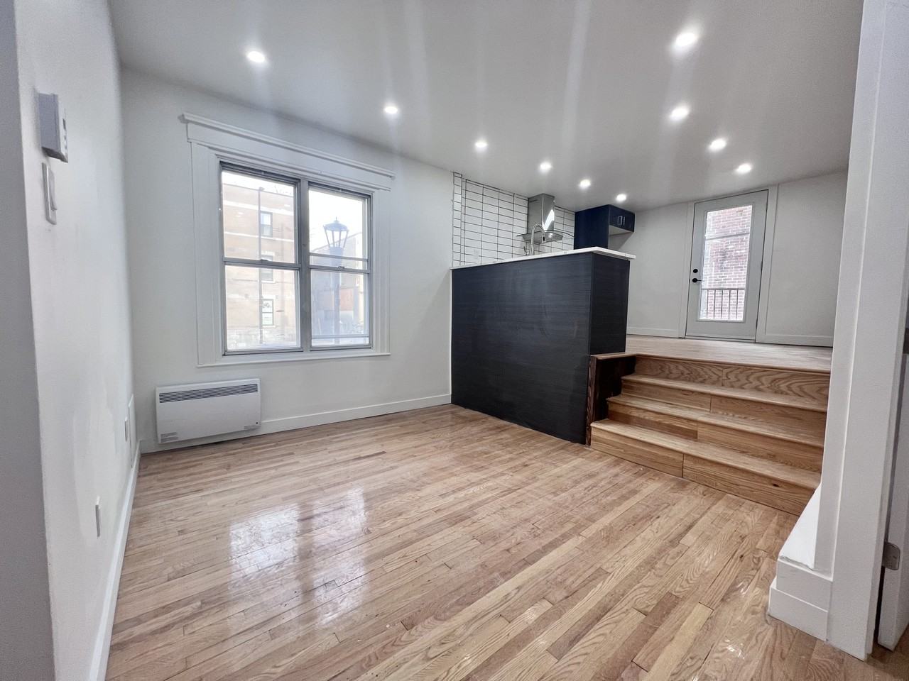 4924 Rue Saint-Denis - Photo 3 of 12