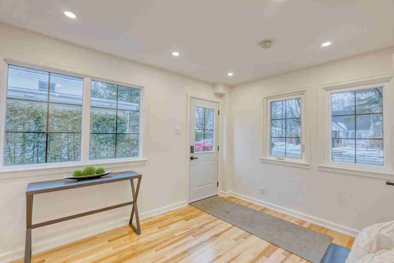 57 Dunvegan Road - Photo 3 of 20