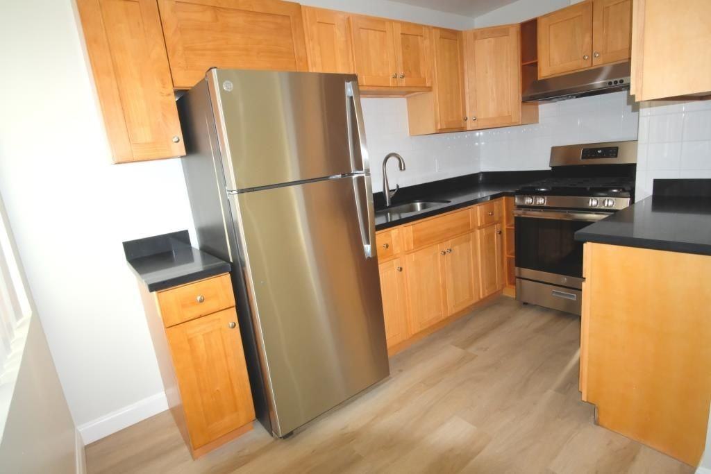 41 S Eldorado St - Photo 2 of 5