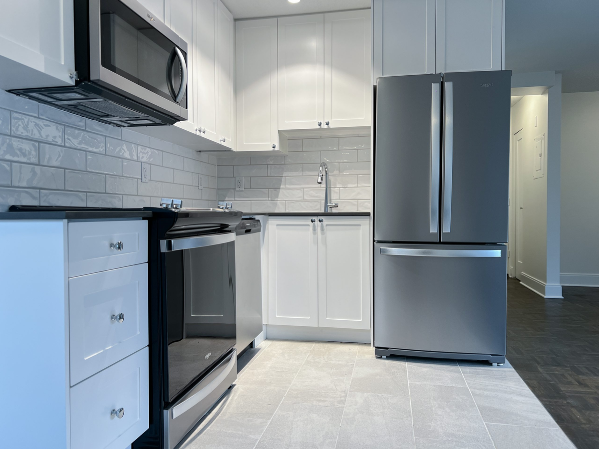 1320 Bute Street - Photo 3 of 17