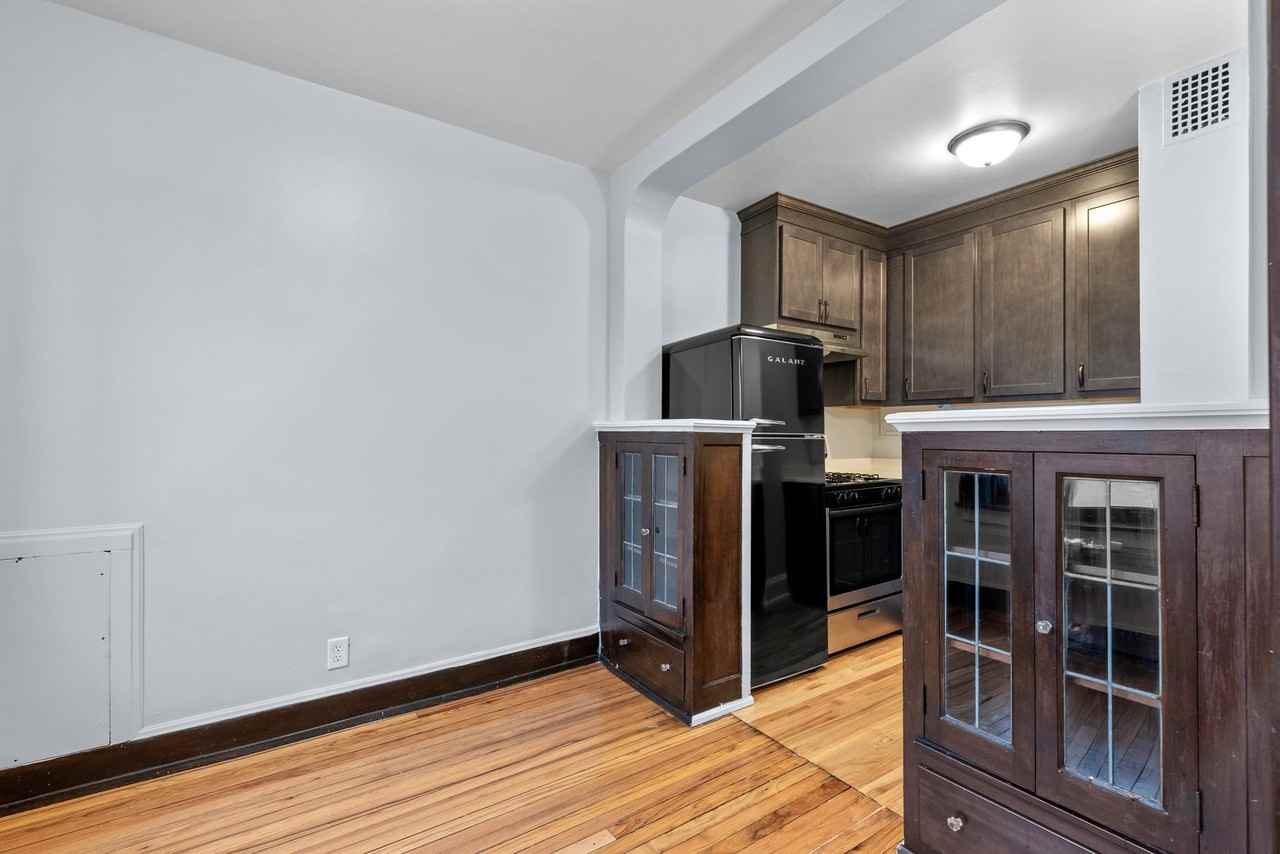 The Sheridan - Photo 3 of 23