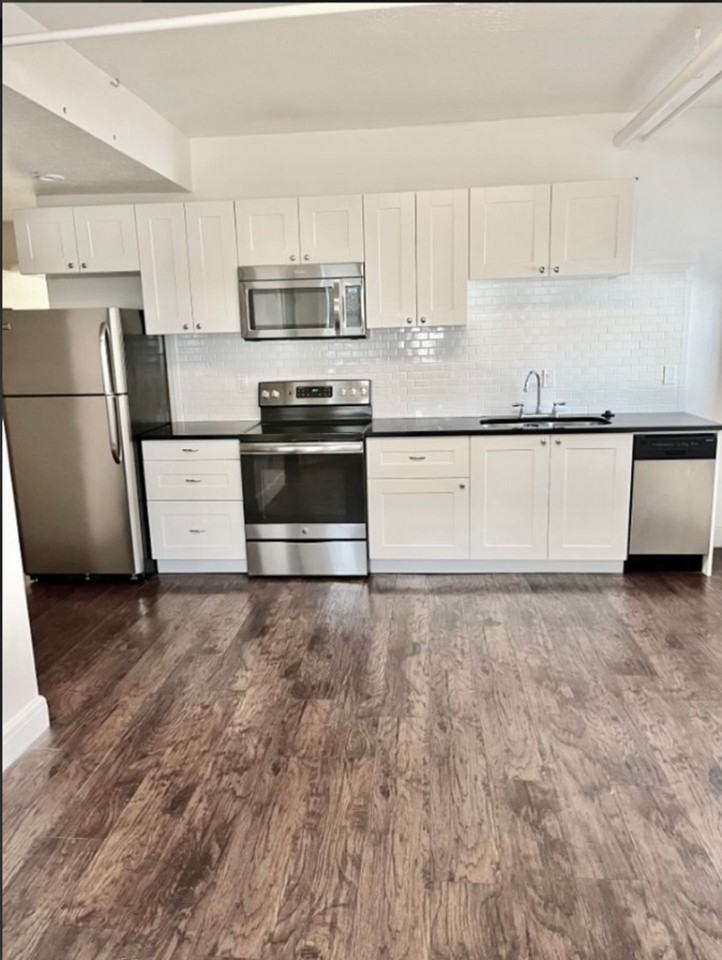 125 S 900 E - Photo 5 of 19