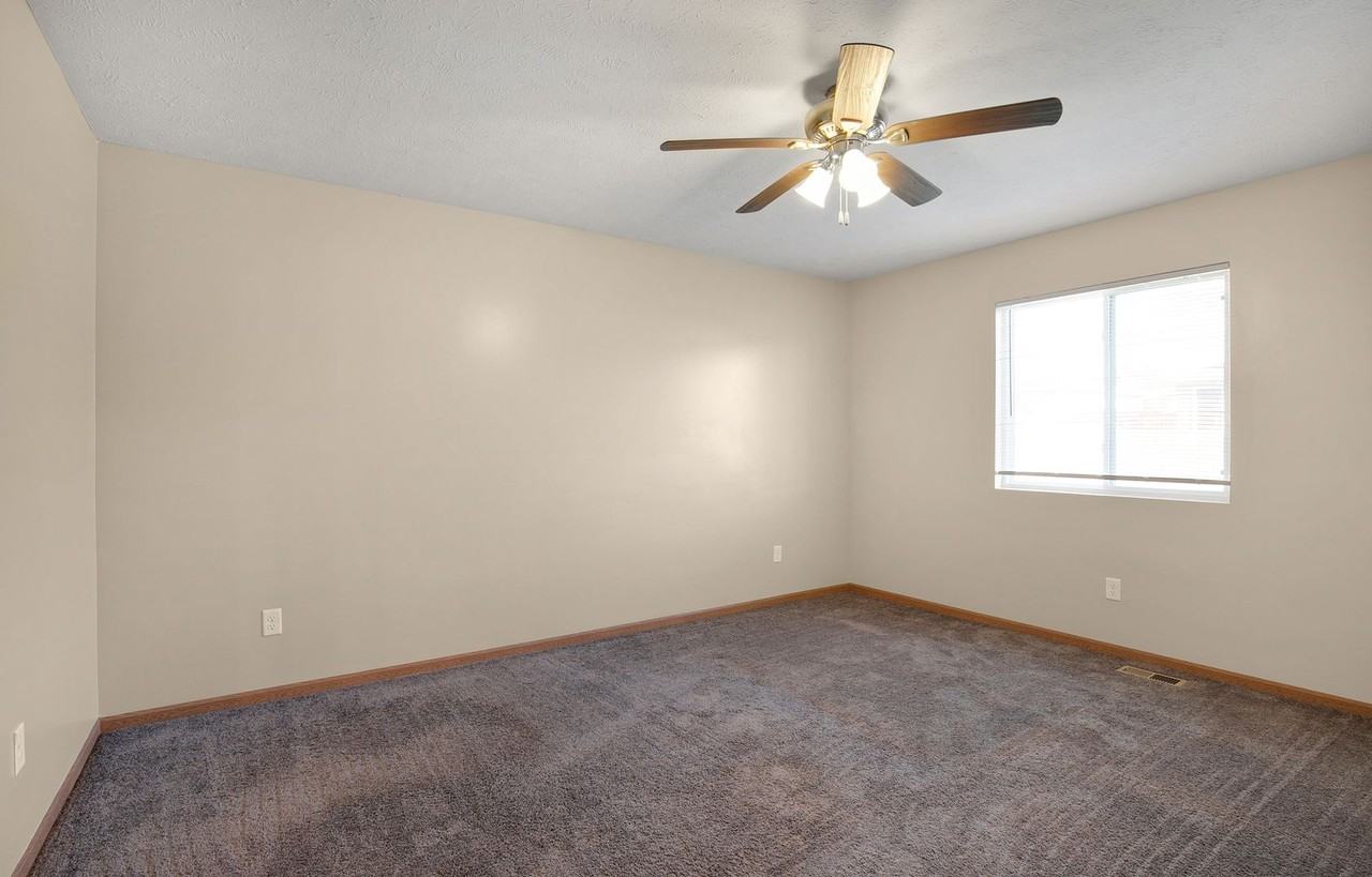 2833 W Rose St - Photo 6 of 26
