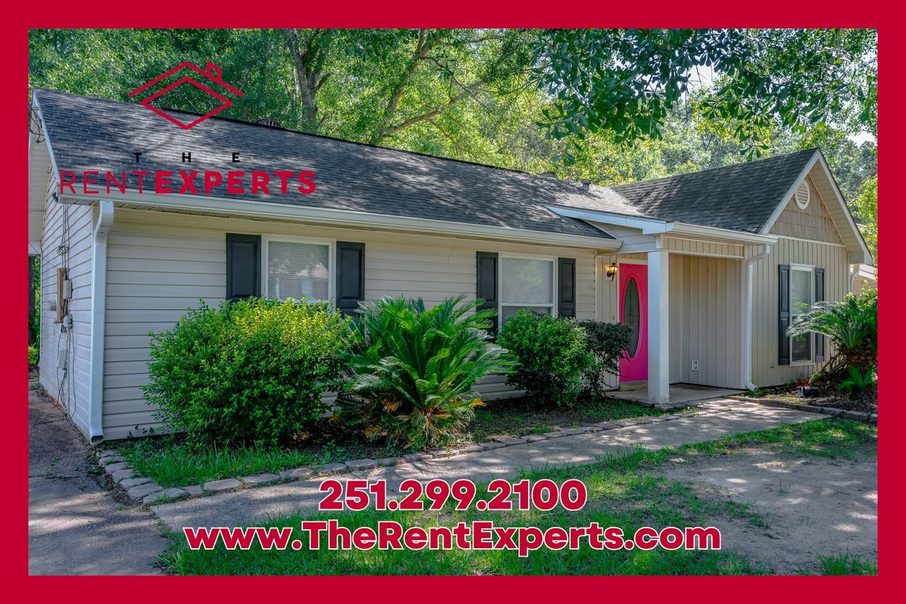 9700 Royal Woods Drive North - Photo 3 of 26