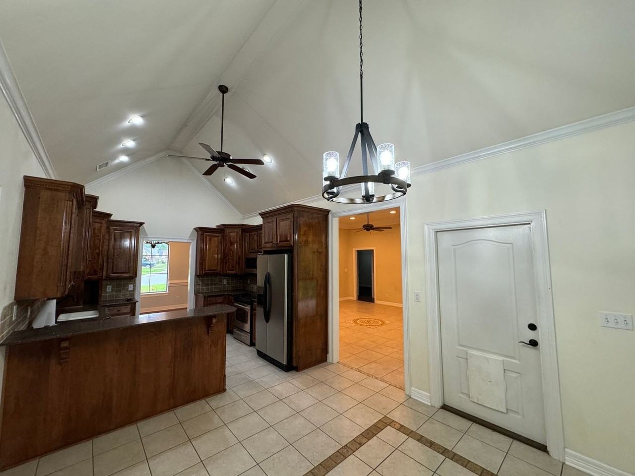 472 Grand Oaks Dr - Photo 5 of 21