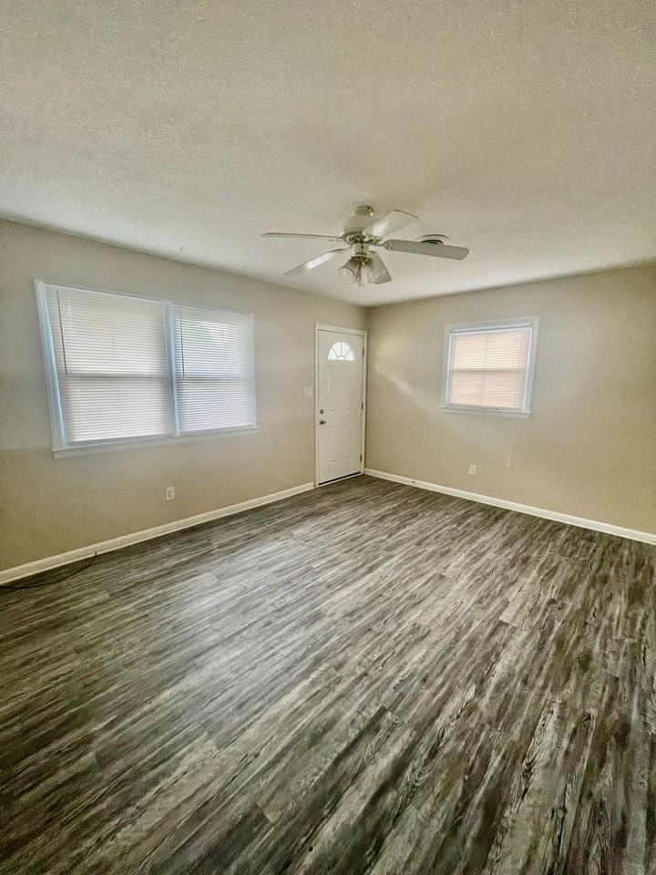 1333 Dartwood Ln - Photo 4 of 7