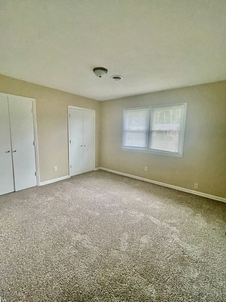 1333 Dartwood Ln - Photo 5 of 7