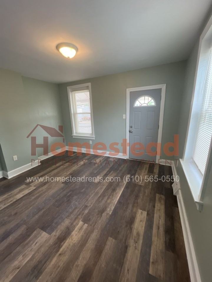 1014 Hill St - Photo 2 of 17