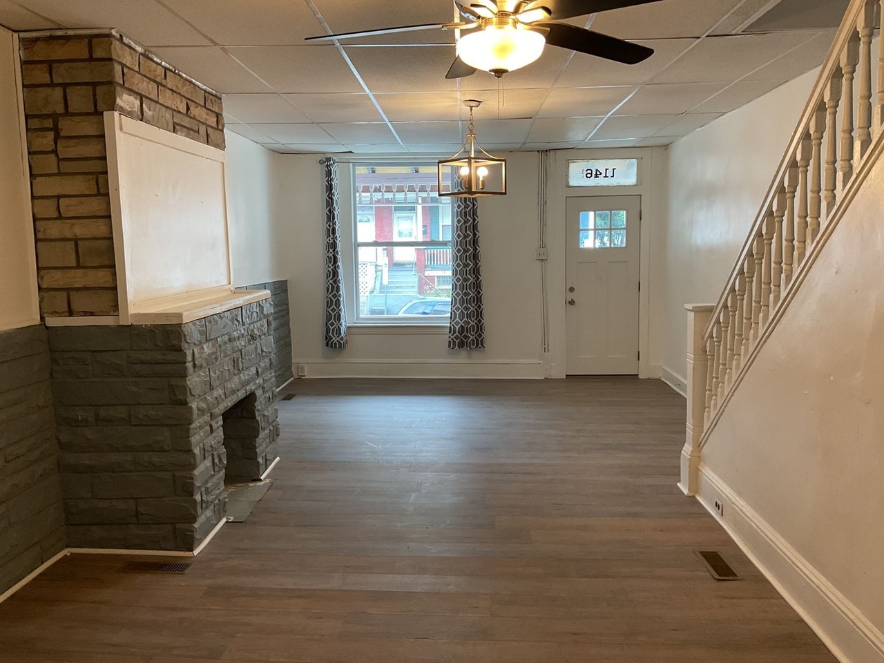 1146 1/2 Derry St - Photo 3 of 26