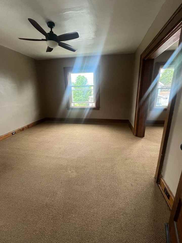 362 W 29th St ## 64 - Photo 3 of 11