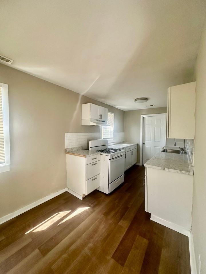 3110 E 73rd St - Photo 3 of 13