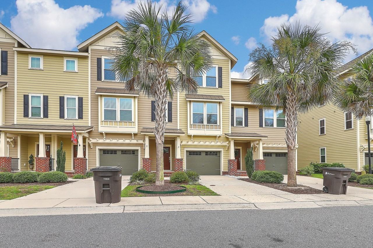 1259 Dingle Rd - Photo 2 of 35