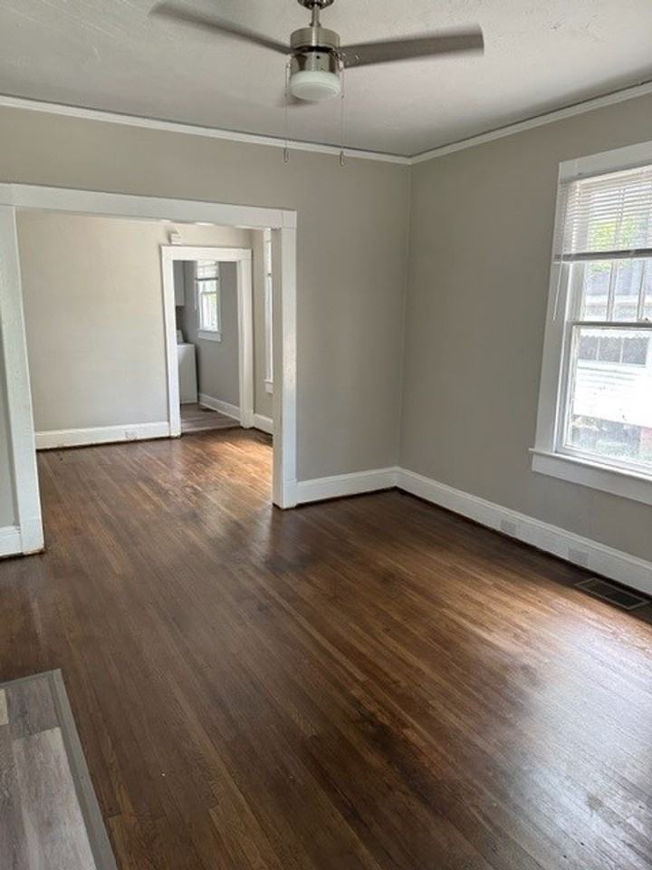 1909 Ashley Rd - Photo 3 of 7