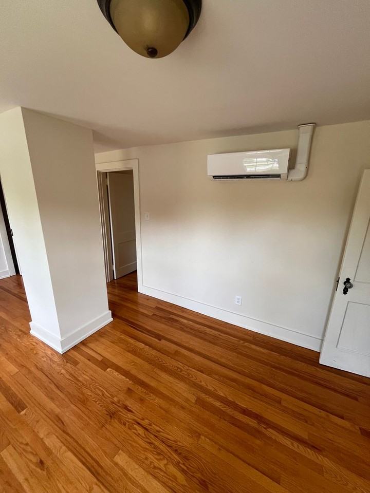 404 11th St - Photo 3 of 26