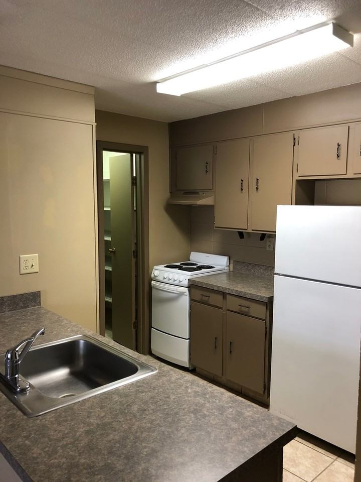 1660 G Street - Photo 5 of 9