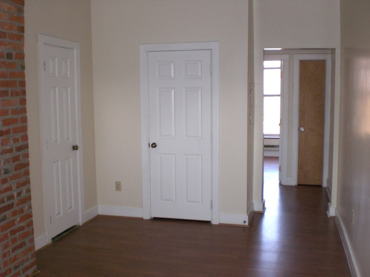 638 N. High St. - Photo 3 of 20