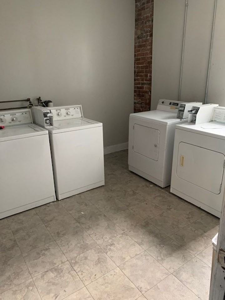 638 N. High St. - Photo 7 of 20