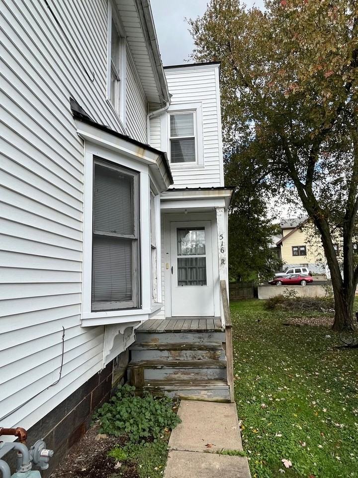 tb516 - Photo 2 of 10