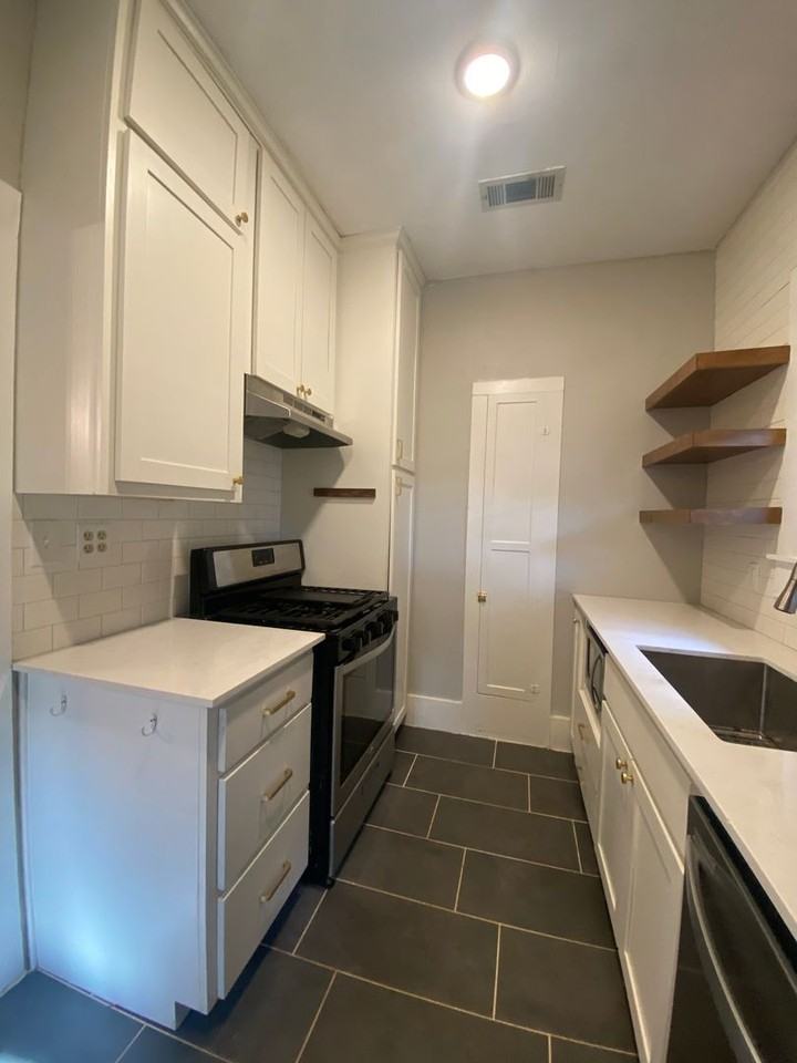 113 E 8th Ave - Photo 4 of 25