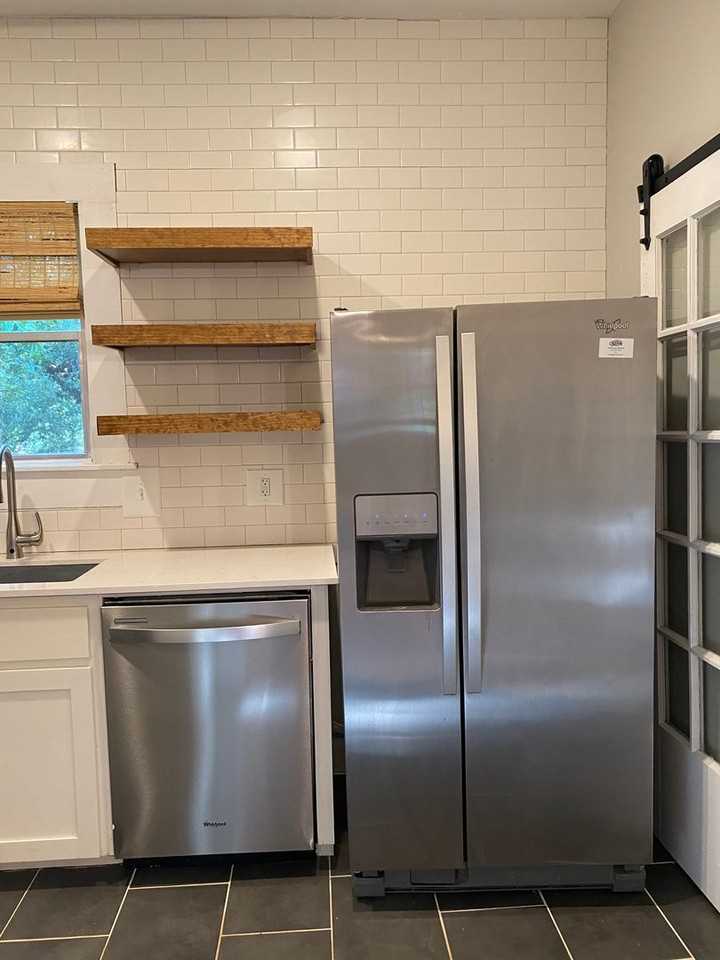 113 E 8th Ave - Photo 6 of 25